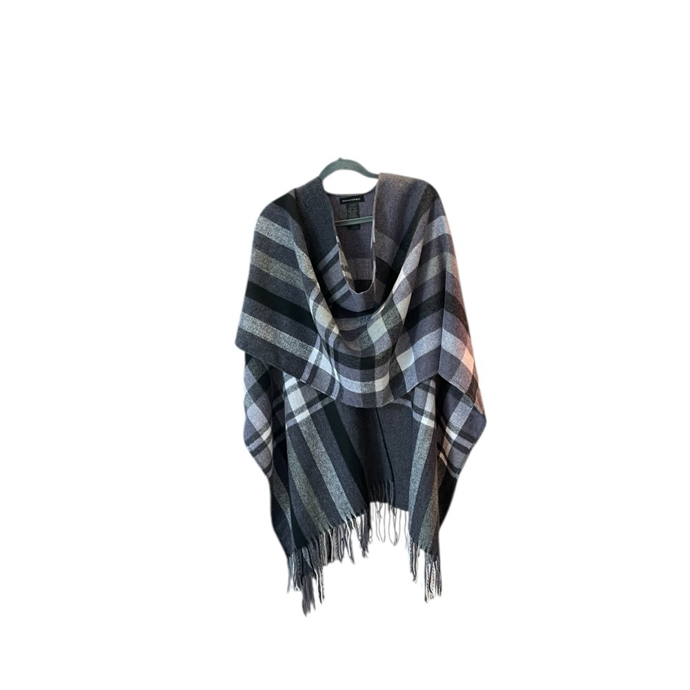 Banana Republic Charcoal,Ivory & Plum Plaid Poncho